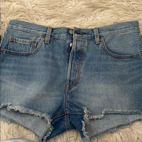 LEVI SHORTS - Picture 5 of 5